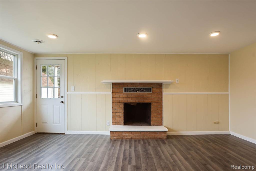 215 ARROWHEAD Drive, Prudenville, MI 48651 — Photo 18