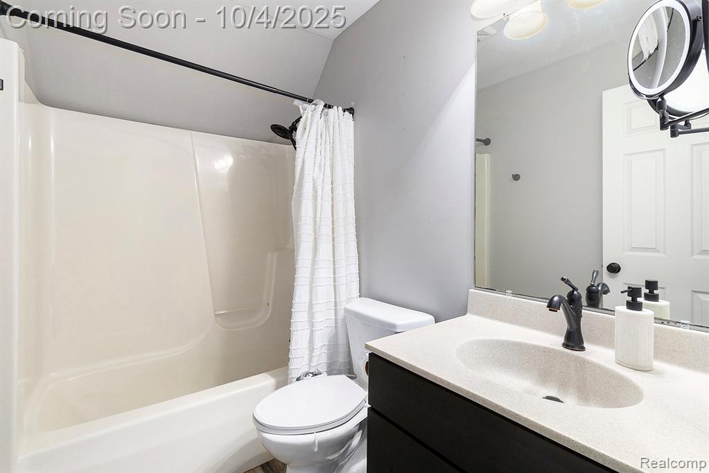 9131 Judd Road, Fowlerville, MI 48836 — Photo 13