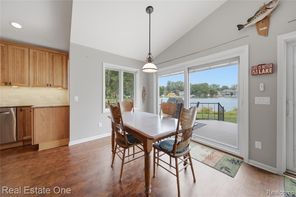 2939 Tamarack Lake Drive, Pinckney, MI 48169 — Photo 20