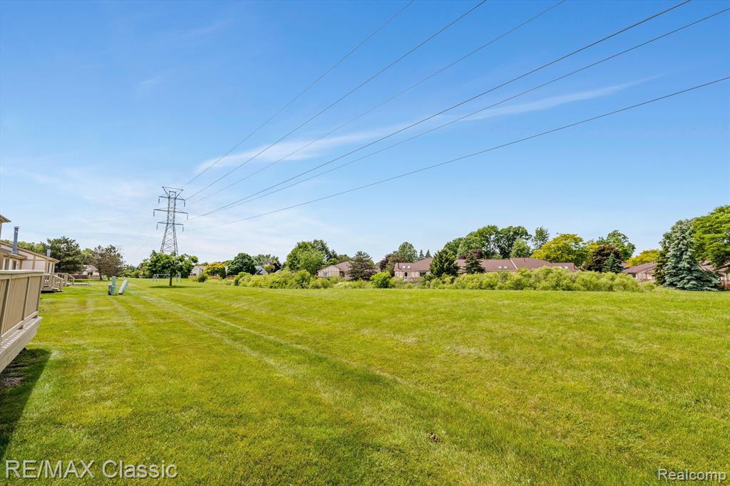 41937 BROOKVIEW Lane, Clinton Twp, MI 48038 — Photo 29