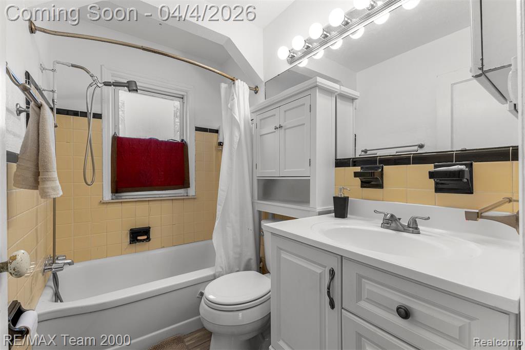 25521 Stanford Street, Dearborn Heights, MI 48125 — Photo 23