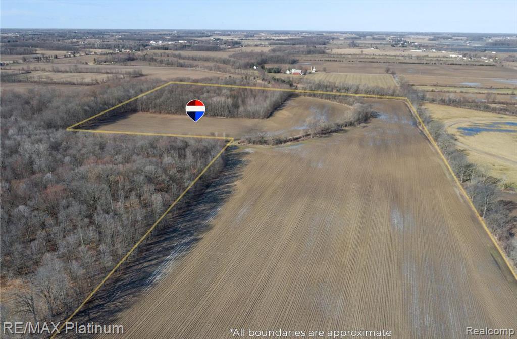 1136 S Nichols Road, Swartz Creek, MI 48473 — Photo 14