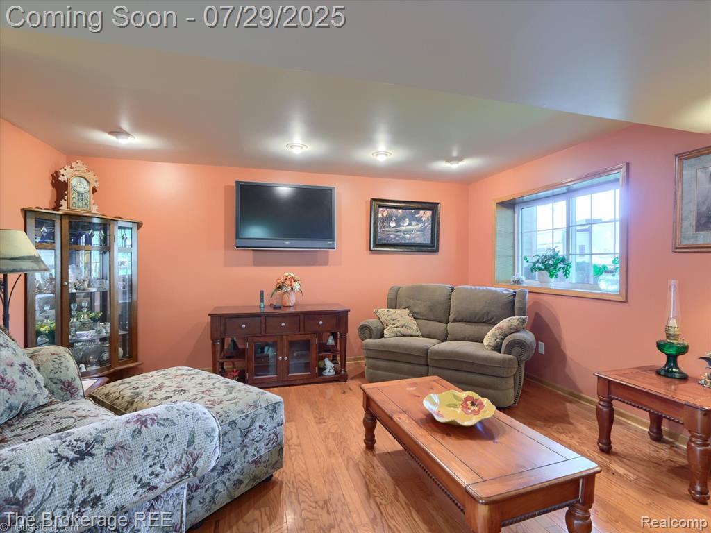 5725 Fostoria Road, Columbiaville, MI 48421 — Photo 32