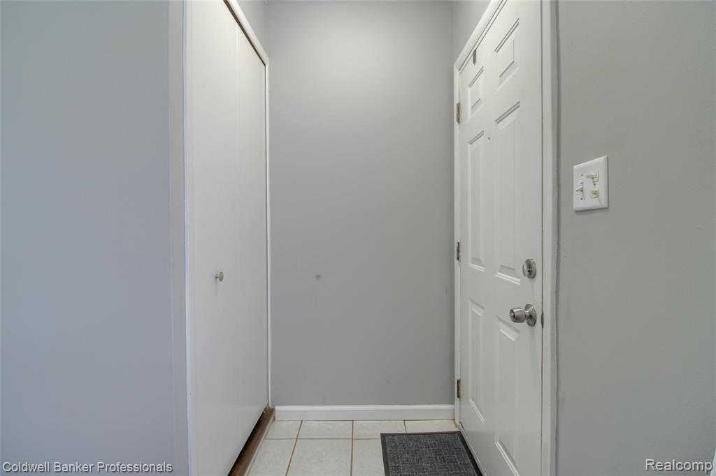 30081 Balmoral Street, Garden City, MI — Photo 4