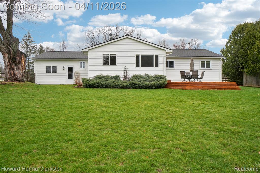 10995 Big Lake Road, Davisburg, MI 48350 — Photo 30