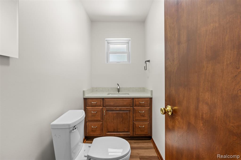 6223 Thorneycroft Drive, Shelby Twp, MI 48316 — Photo 13