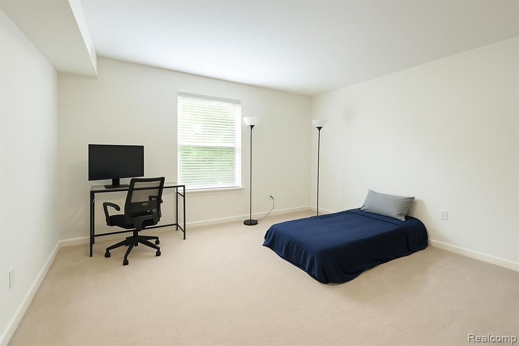 833 Bloomfield Village Boulevard, D, Auburn Hills, MI 48326 — Photo 4