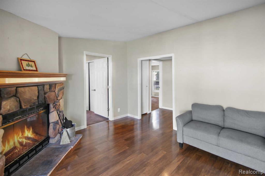 85 Oak Ridge, Monroe, MI 48161 — Photo 13