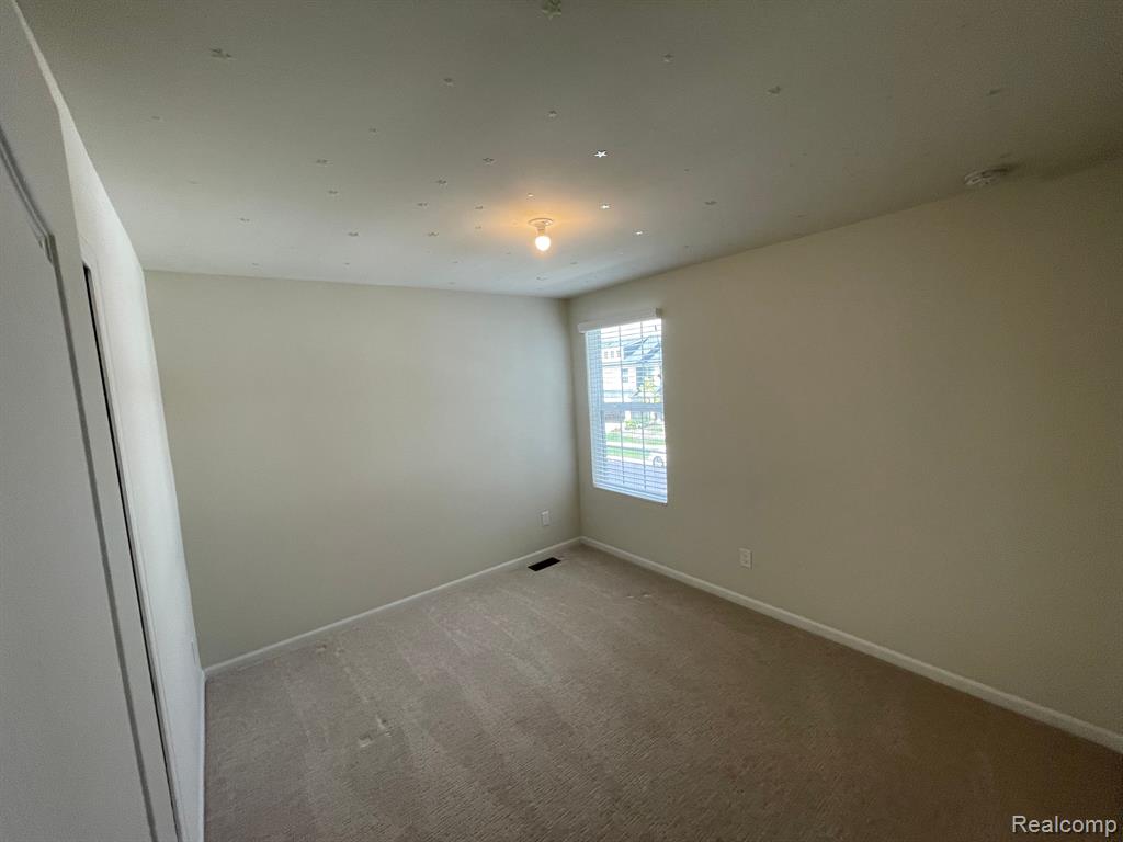 43545 PROSPECT, Novi, MI — Photo 19