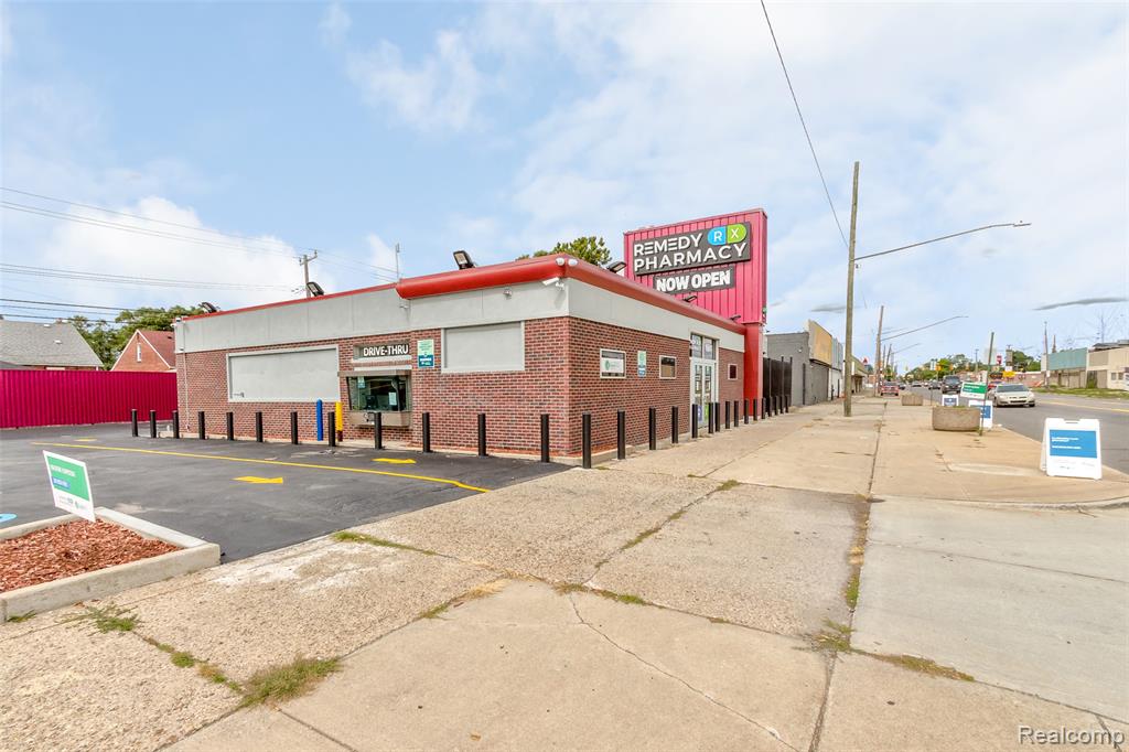 16841 Schaefer Highway, Detroit, MI 48235 — Photo 6