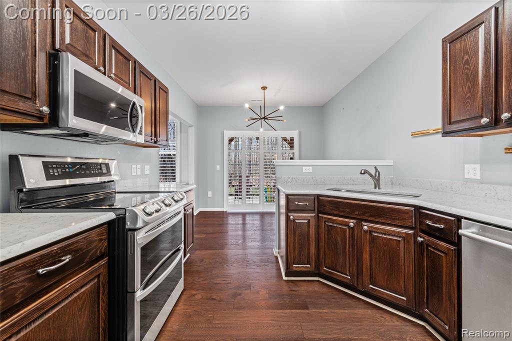 26756 Kirkway Circle, Woodhaven, MI 48183 — Photo 13