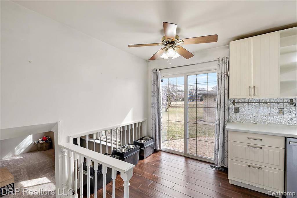 44012 Carrnation Drive, Sterling Heights, MI 48313 — Photo 11