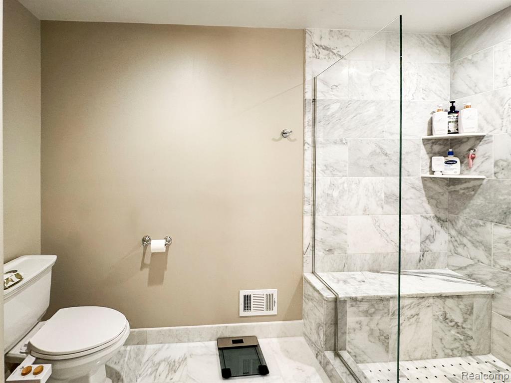 5467 Bristol Parke Drive, Clarkston, MI 48348 — Photo 36