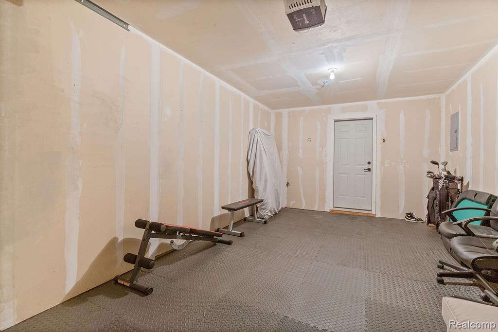 53743 CHAMPLAIN Street, Macomb, MI 48042 — Photo 13