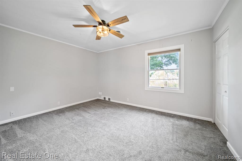 8771 HAMBURG Road, Brighton, MI 48116 — Photo 10