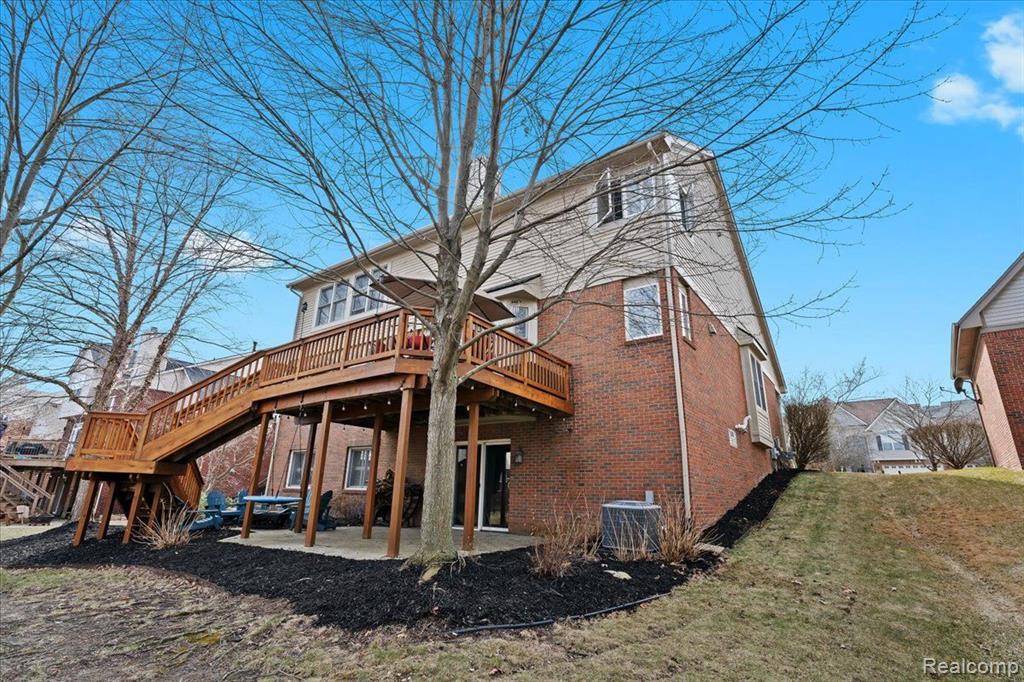 17020 CARRIAGE Way, Northville, MI 48168 — Photo 41