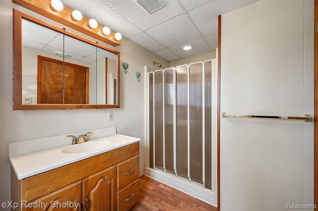8395 N Channel - Harsens Island, Clay, MI 48001 — Photo 32