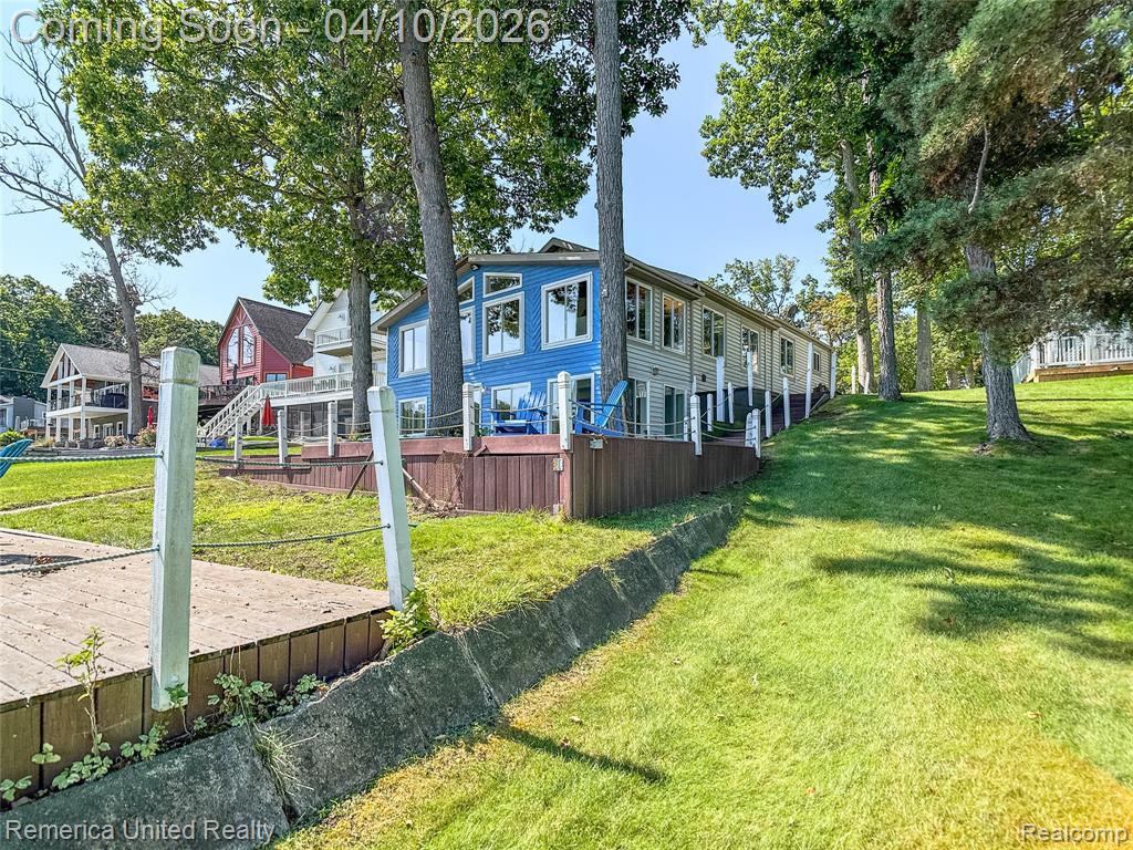 16431 Oak Hill Drive, Fenton, MI 48430 — Photo 54