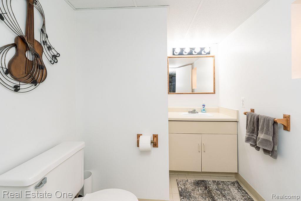 40323 FORDWICH Drive, Sterling Heights, MI 48310 — Photo 40