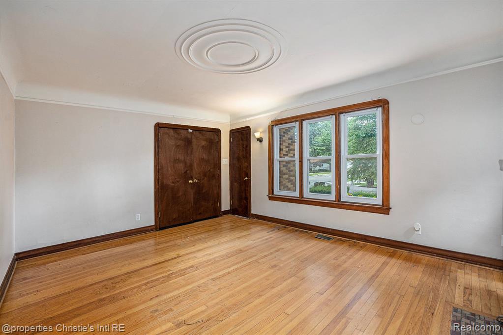 5115 YORKSHIRE Road, Detroit, MI 48224 — Photo 4