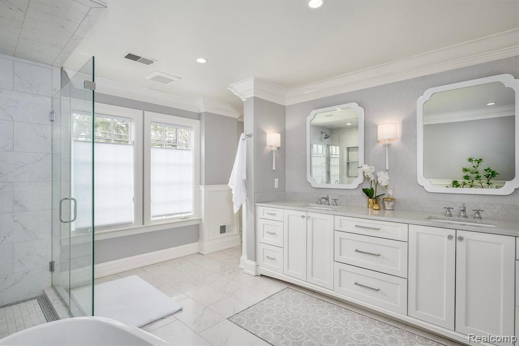 911 BROOKWOOD Street, Birmingham, MI 48009 — Photo 19