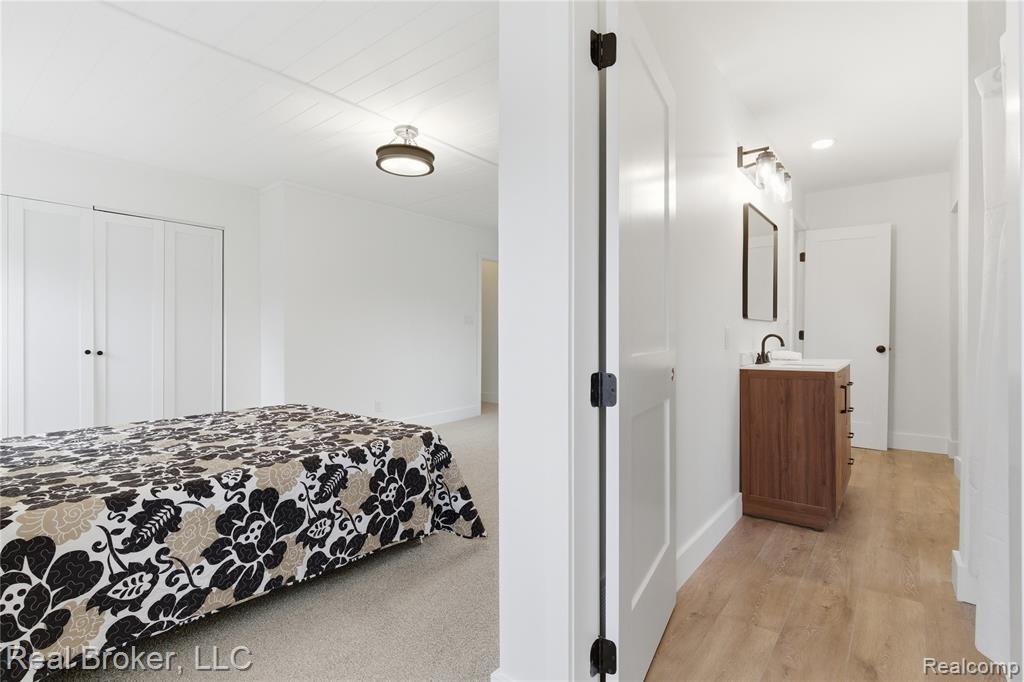 6351 Beth, Brighton, MI 48116 — Photo 27