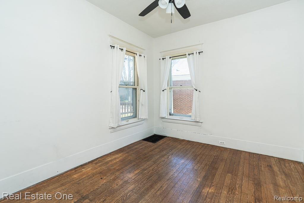 40 Moser Place, Mount Clemens, MI 48043 — Photo 9