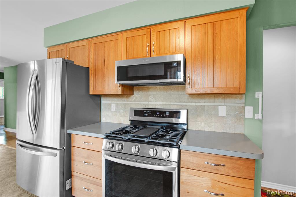 9093 Jordan Road, Grand Blanc, MI 48439 — Photo 21