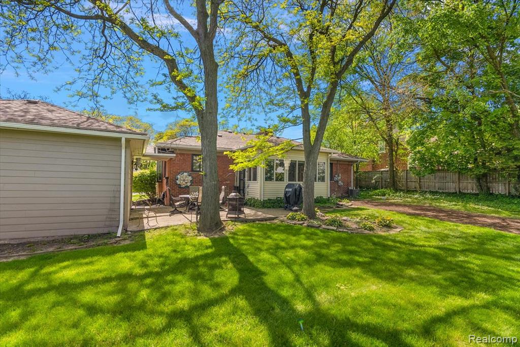 4374 Arden Place, Royal Oak, MI 48073 — Photo 33