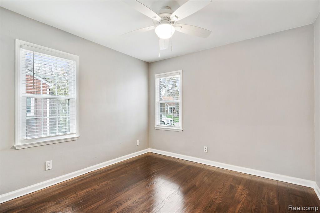 822 N GAINSBOROUGH Avenue, Royal Oak, MI 48067 — Photo 12