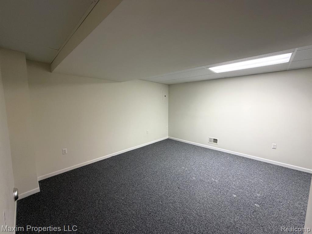 4460 Spruce Court, 135, Warren, MI 48092 — Photo 33