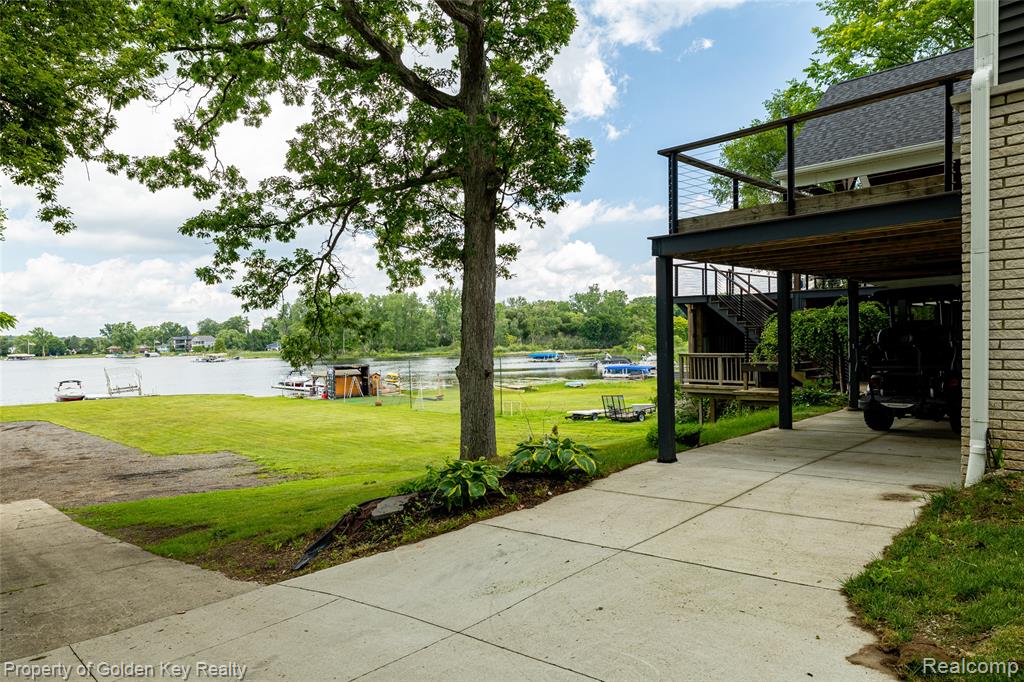 1210 W Oakley Park Road, Commerce Twp, MI 48390 — Photo 34