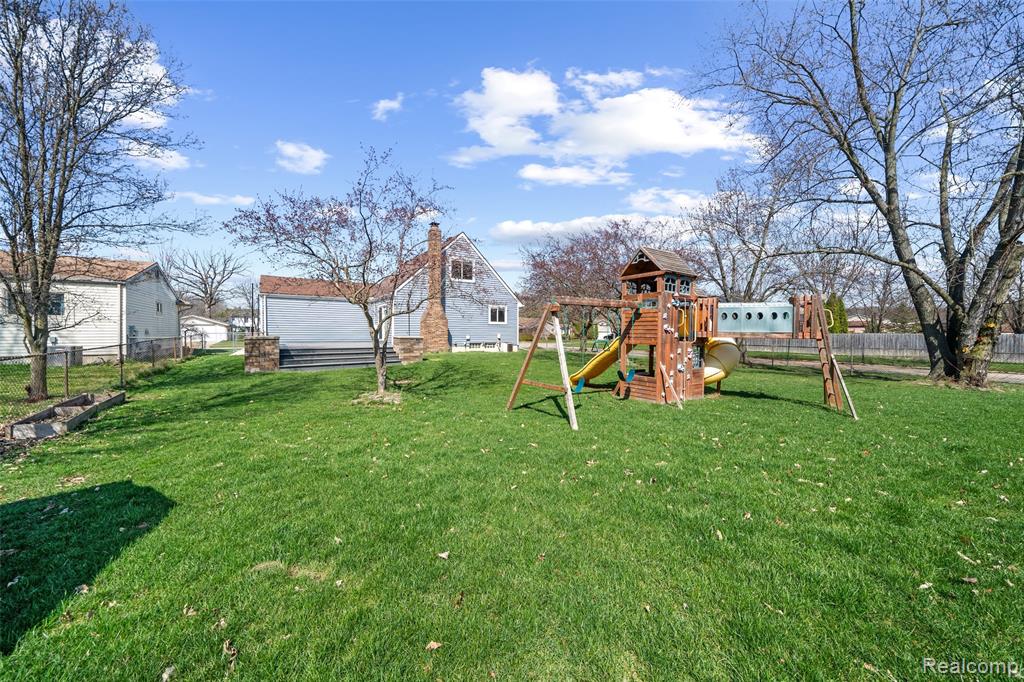 43685 Yorktown Street, Canton, MI 48188 — Photo 47
