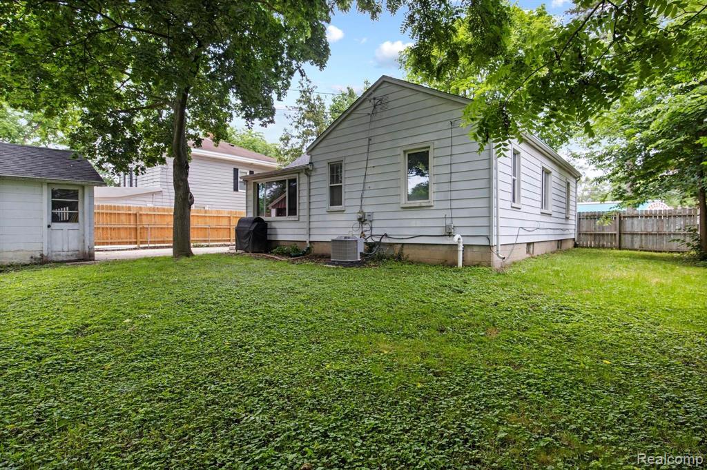 624 N PROSPECT Road, Ypsilanti, MI 48198 — Photo 25