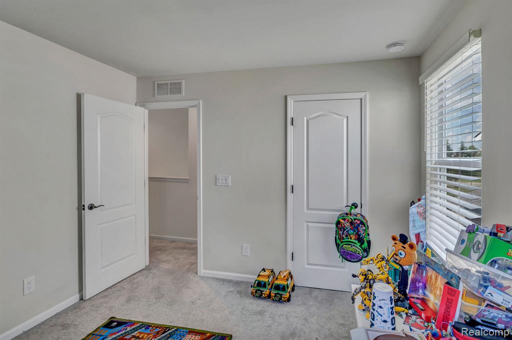49746 SHORELINE Drive, Canton, MI 48187 — Photo 25