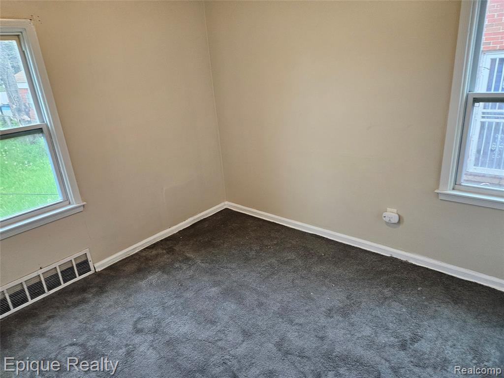7341 Evergreen Avenue, Detroit, MI 48228 — Photo 8