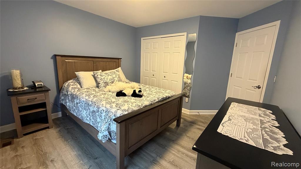 490 Cove View Drive, Waterford, MI 48327 — Photo 37