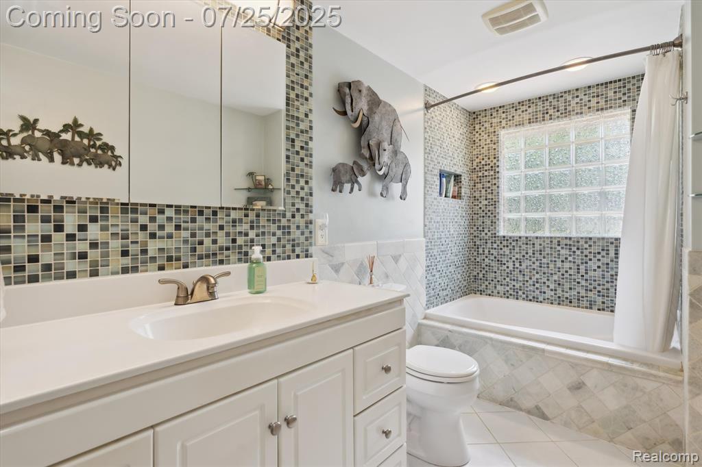 9170 Gale Road, White Lake, MI — Photo 22