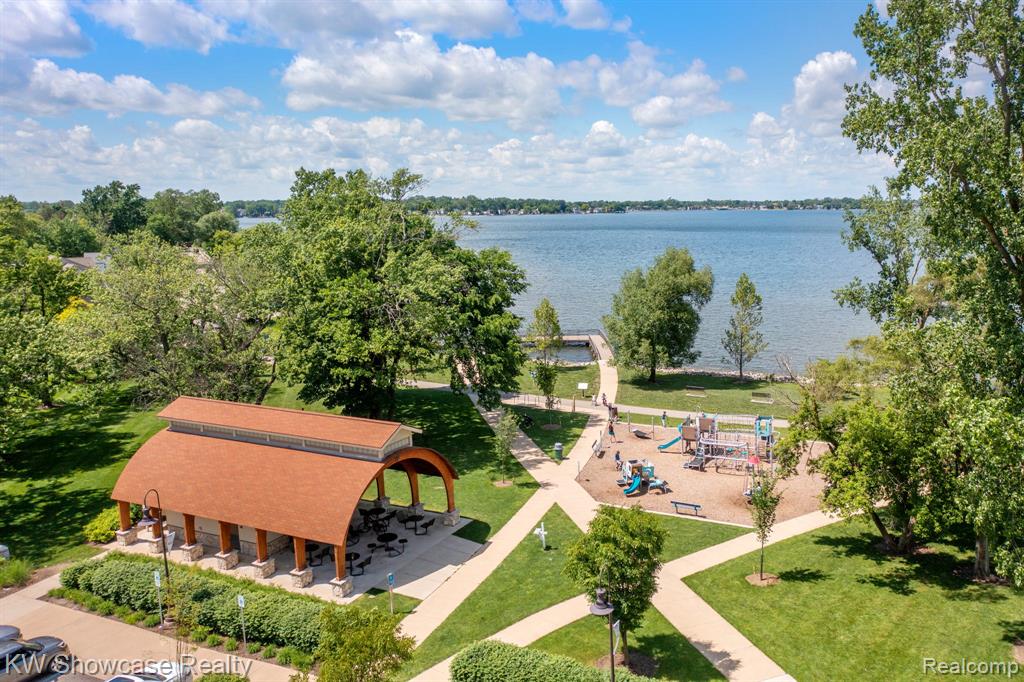 1815 E Lake Drive, Novi, MI 48377 — Photo 11