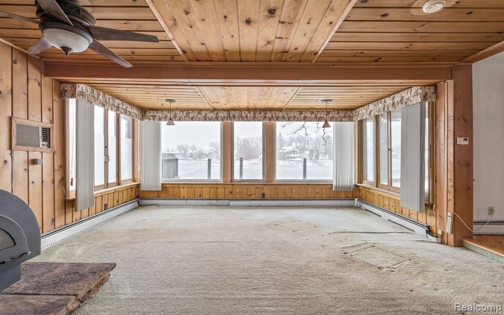 653 CENTRAL Drive, Lake Orion, MI 48362 — Photo 14