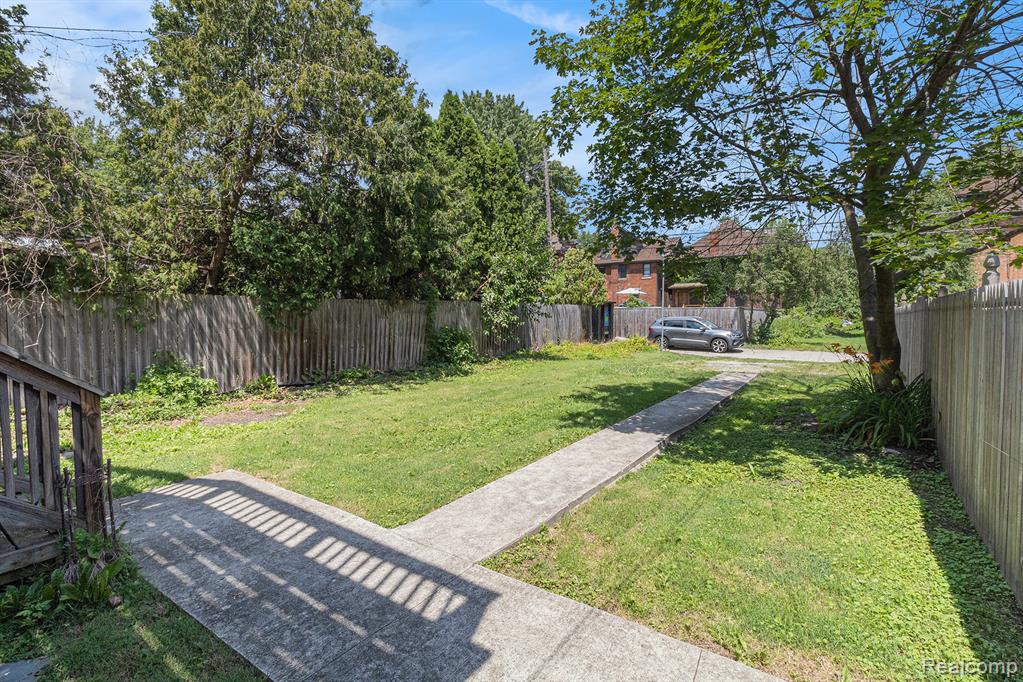4214 Avery Street, Detroit, MI 48208 — Photo 16