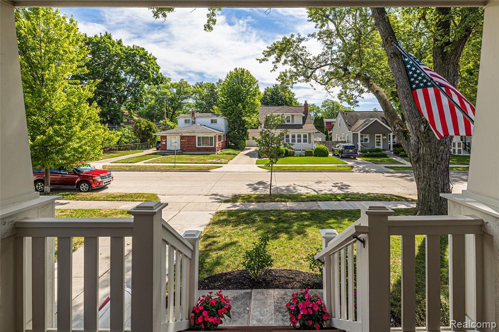 818 Mohawk Avenue, Royal Oak, MI 48067 — Photo 11
