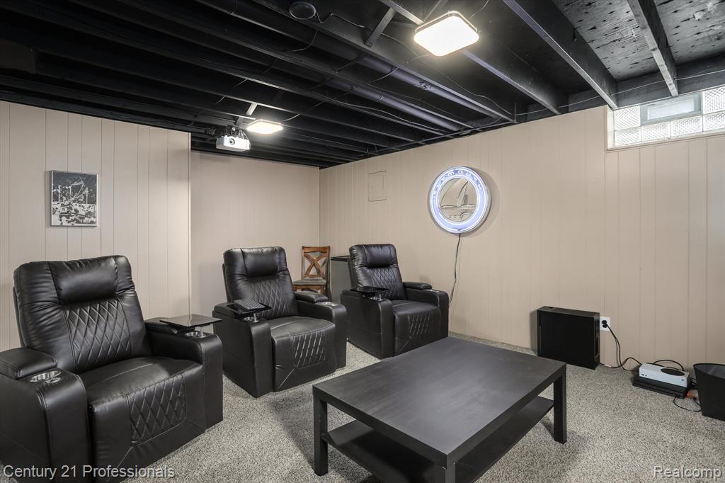 9077 BAVARIAN Court, Clarkston, MI 48348 — Photo 20