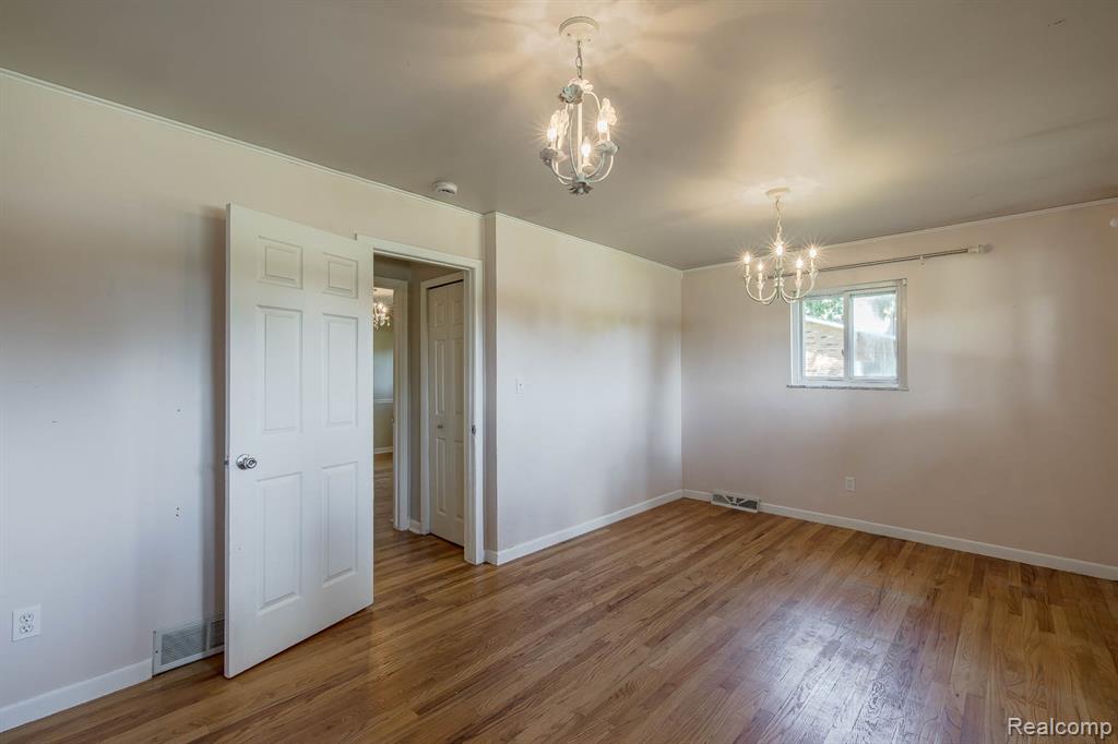 7709 Shelley Drive, Clarkston, MI 48348 — Photo 27