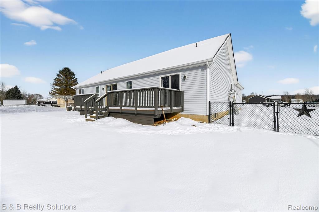 5769 Cobblestone Drive, North Branch, MI 48461 — Photo 35