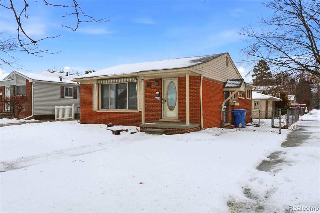 7002 Norborne Avenue, Dearborn Heights, MI 48127 — Photo 2