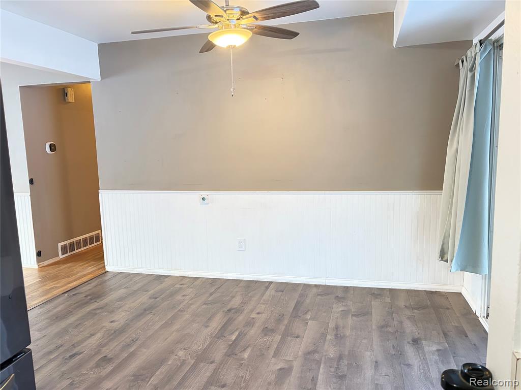 8506 Chesterfield Drive, Swartz Creek, MI 48473 — Photo 6