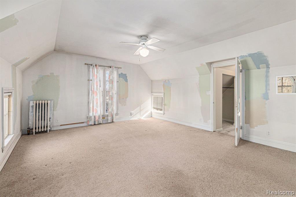 613 S EAST Street, Fenton, MI 48430 — Photo 12