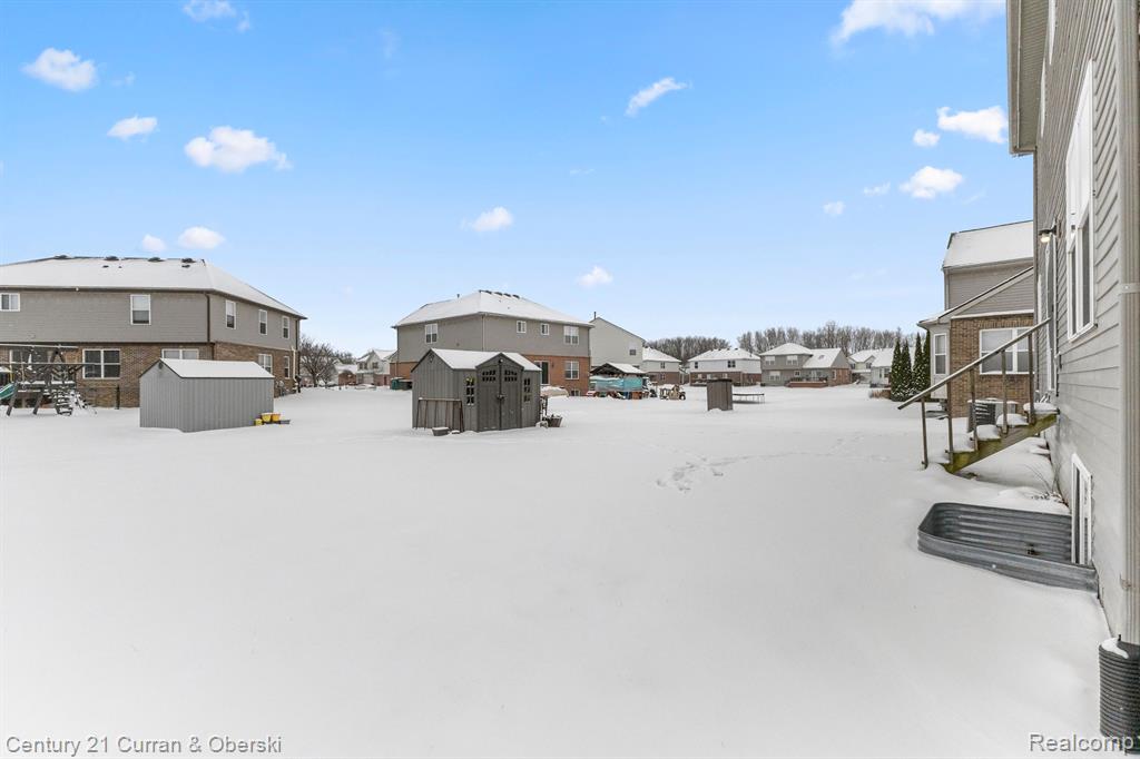 13765 COUNTRY WALK Boulevard, Belleville, MI 48111 — Photo 25