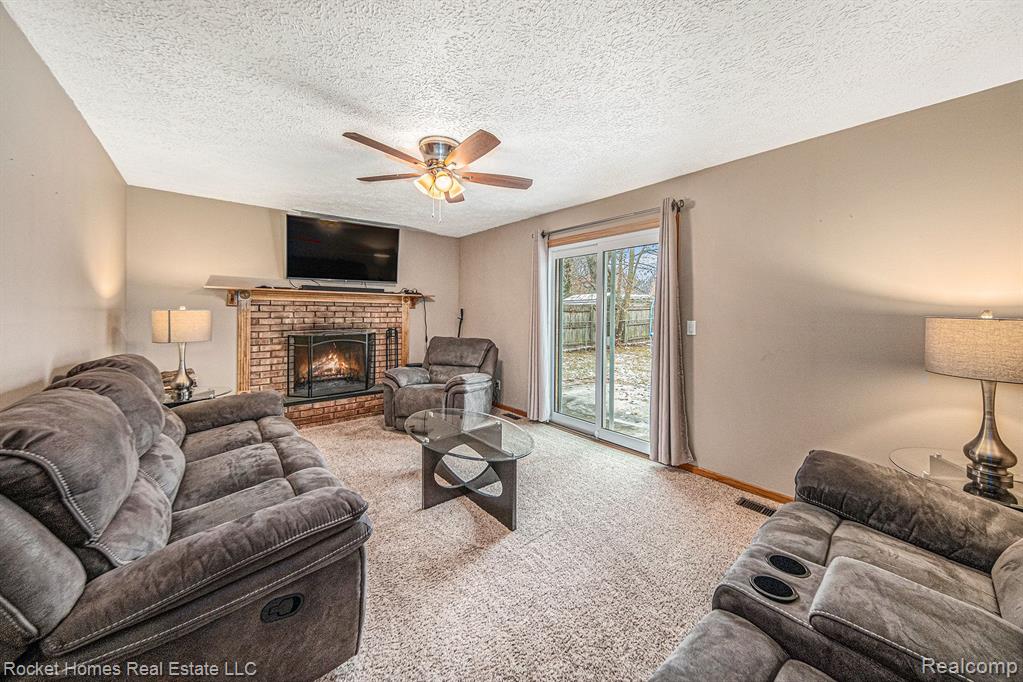 477 Eastlook Drive, Saline, MI 48176 — Photo 10